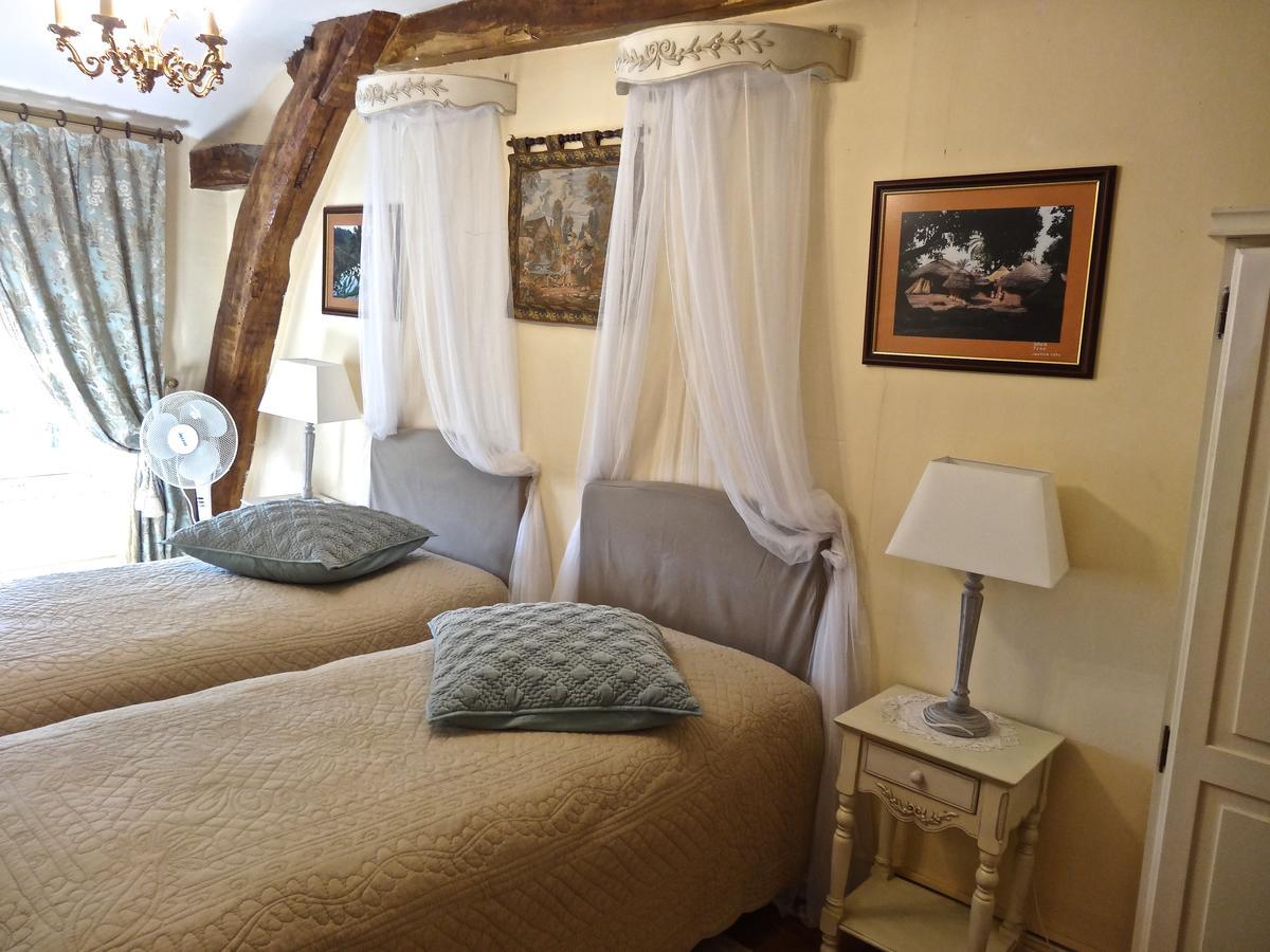 Chateau Les Vallees Tournon-Saint-Pierre Zewnętrze zdjęcie