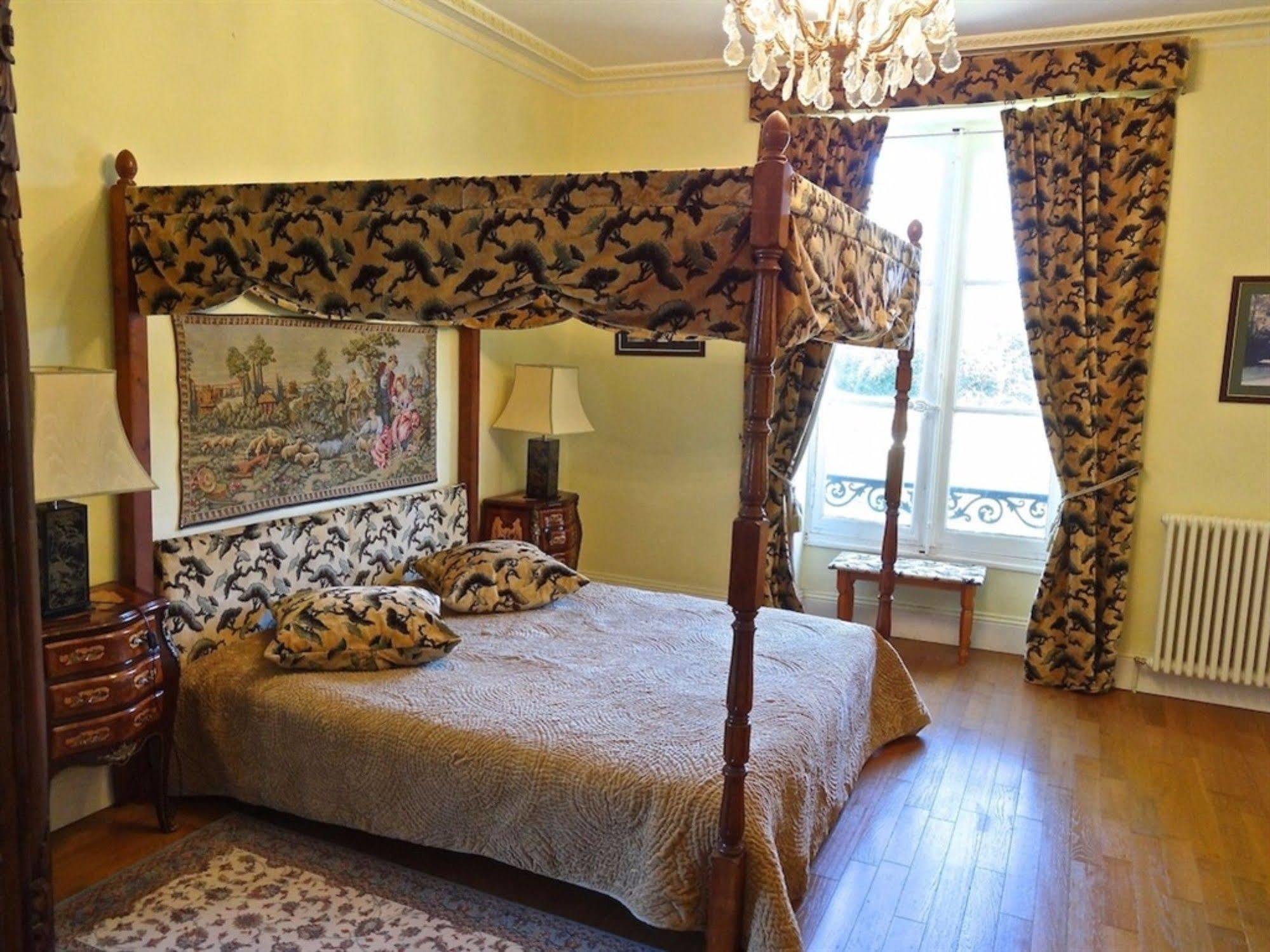 Chateau Les Vallees Tournon-Saint-Pierre Zewnętrze zdjęcie