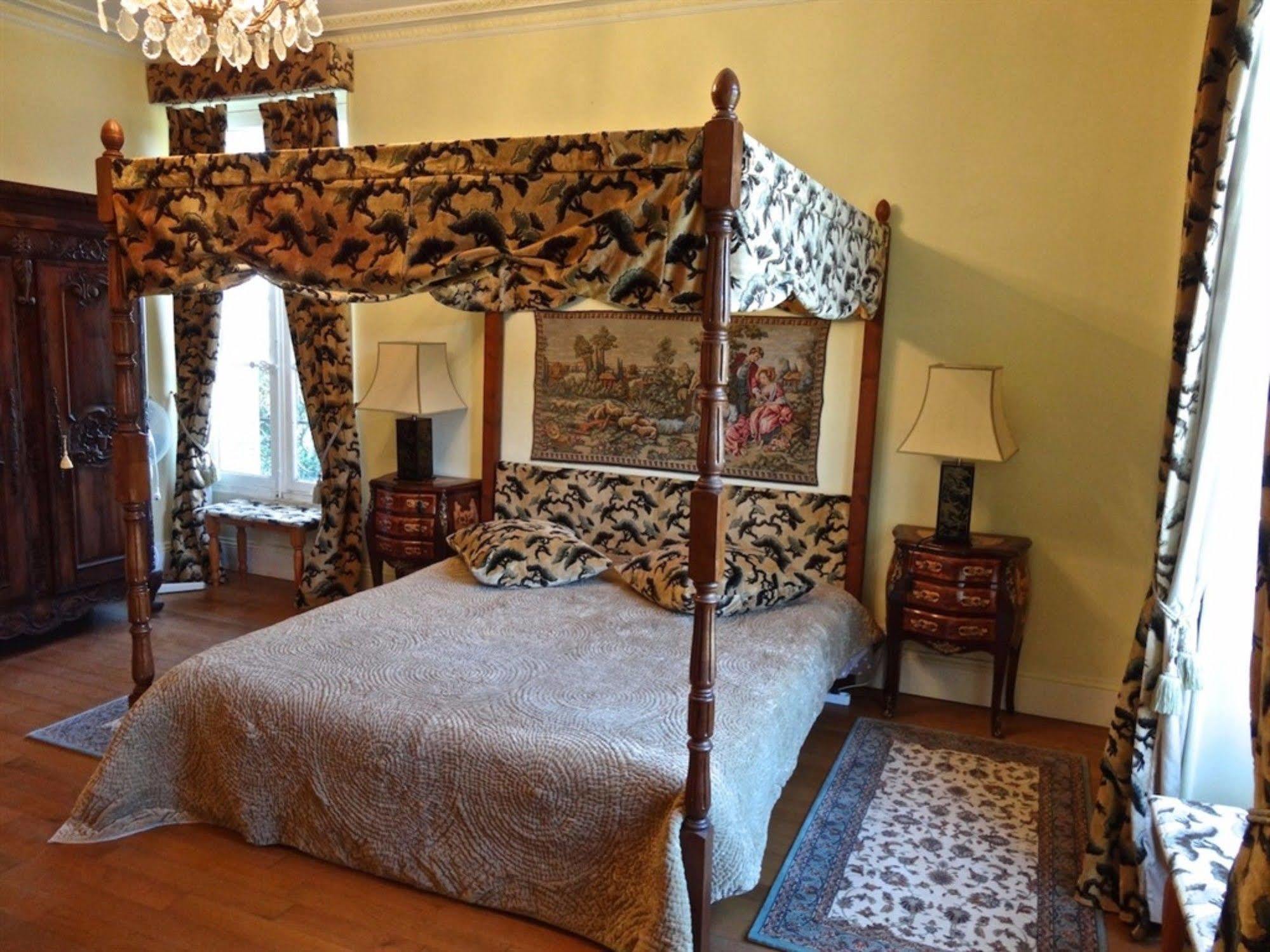 Chateau Les Vallees Tournon-Saint-Pierre Zewnętrze zdjęcie