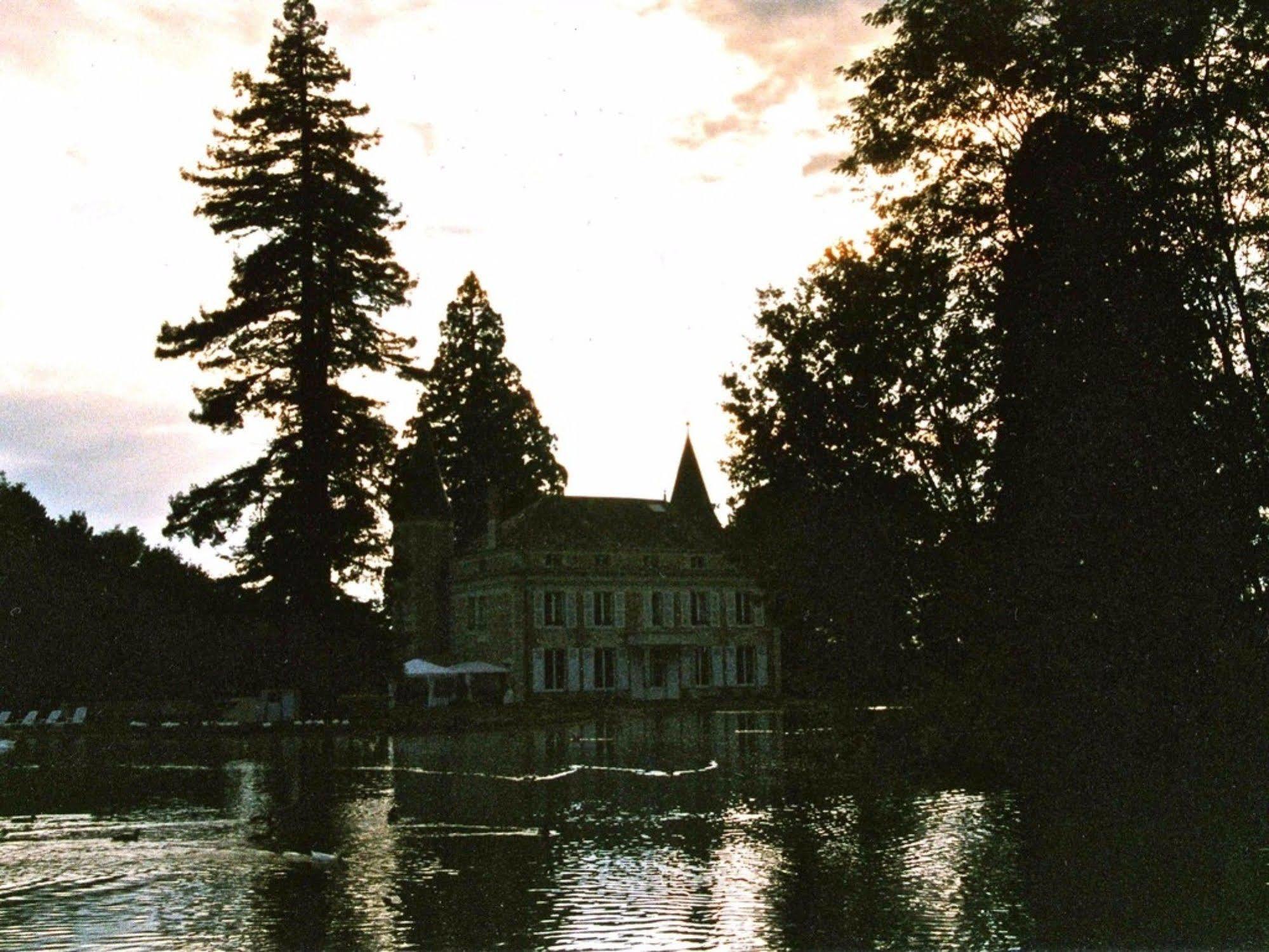 Chateau Les Vallees Tournon-Saint-Pierre Zewnętrze zdjęcie